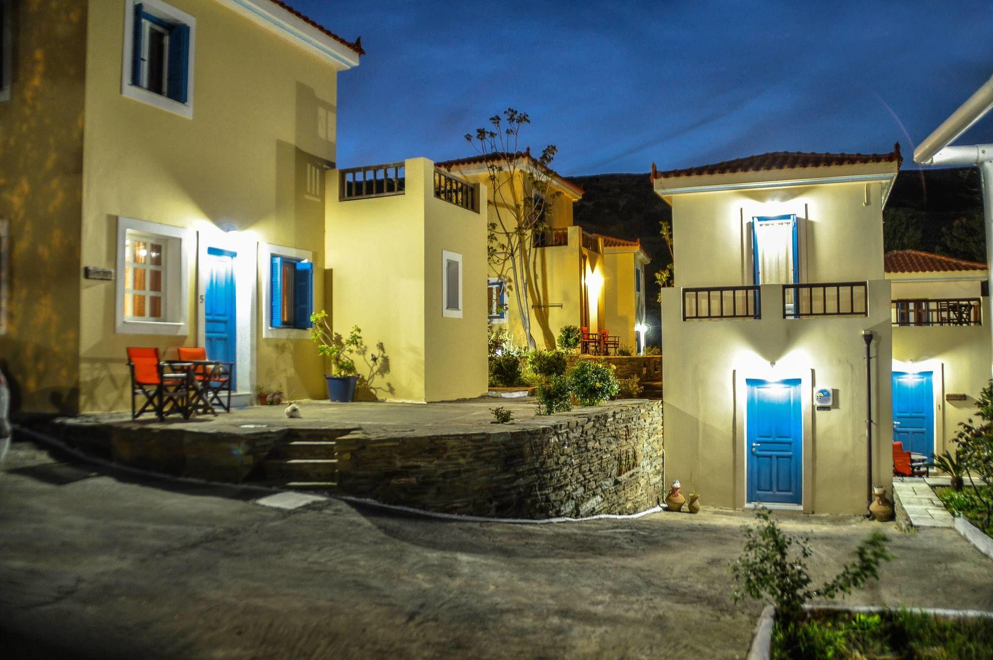 Mainades Maisonettes & Studios Ménites Exterior foto